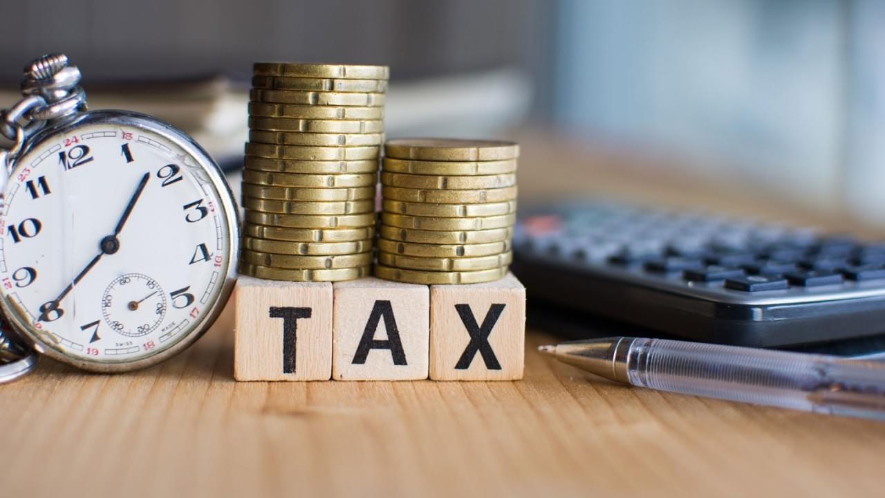 Unlocking the Benefits: Navigating Tax Season with an Ontario Tax Refund Calculator 1 Unlocking the Benefits: Navigating Tax Season with an Ontario Tax Refund Calculator